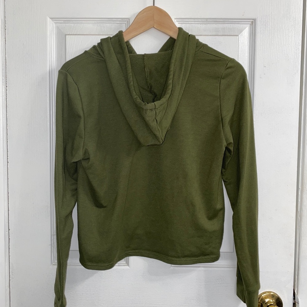 Simple sweater - Picture 2 of 2